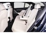 BMW 5-Serie 530e M-sport - Trekhaak - Harman Kardon - Driving Assistant Plus - Parking Assistant - 19 inch - Stuurwielverwarming - Stoelverwarming
