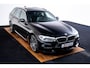 BMW 5-Serie Touring 530i High Executive M-sport - Panoramadak - Comfortstoelen - 20 inch - Active Steering - Comfort Access - Parking Assistant Plus - Driving Assistant Plus - Head-Up - Harman Kardon