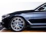 BMW 5-Serie Touring 530i High Executive M-sport - Panoramadak - Comfortstoelen - 20 inch - Active Steering - Comfort Access - Parking Assistant Plus - Driving Assistant Plus - Head-Up - Harman Kardon
