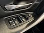 BMW 3-Serie Touring 320i Edition M Sport Shadow Executive | Navigatie | LM Velgen 18" | Voorstoelen/Stuur Verwarmd | Elektrisch Glazen Panoramadak | Achteruitrijcamera | Cruise Control | Airco |