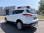 Ford Kuga 1.5i Titanium 6-Bak 120 PK. Prachtige en goed onderhouden auto van de eerste eigenaar !!! Alle keuringen toegestaan !! Absoluut een TOPPER !