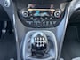 Ford Kuga 1.5i Titanium 6-Bak 120 PK. Prachtige en goed onderhouden auto van de eerste eigenaar !!! Alle keuringen toegestaan !! Absoluut een TOPPER !