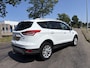 Ford Kuga 1.5i Titanium 6-Bak 120 PK. Prachtige en goed onderhouden auto van de eerste eigenaar !!! Alle keuringen toegestaan !! Absoluut een TOPPER !