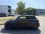 MINI Cooper 3-Deurs 1.5i First Born Edition 6-Bak 136 PK. Mooie en goed onderhouden auto van de tweede eigenaar !!! Alle keuringen toegestaan !!