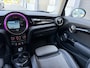 MINI Cooper 3-Deurs 1.5i First Born Edition 6-Bak 136 PK. Mooie en goed onderhouden auto van de tweede eigenaar !!! Alle keuringen toegestaan !!