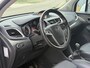 Opel Mokka 1.4 T Cosmo 140PK! Wit metallic l Navi l Leer l Airco l Stoel&stuurverwarming l CRUISE l LMV TOPSTAAT l TOP ONDERHOUDEN
