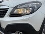 Opel Mokka 1.4 T Cosmo 140PK! Wit metallic l Navi l Leer l Airco l Stoel&stuurverwarming l CRUISE l LMV TOPSTAAT l TOP ONDERHOUDEN