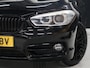 BMW 1-Serie 118i M Sport [STOELVERWARMING, TREKHAAK, CRUISE COMTROL, PDC V+A, LED, MULTIFUNCTIONEEL STUURWIEL, NAVIGATIE, BLUETOOTH, 6 BAK, NIEUWSTAAT]
