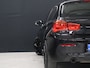 BMW 1-Serie 118i M Sport [STOELVERWARMING, TREKHAAK, CRUISE COMTROL, PDC V+A, LED, MULTIFUNCTIONEEL STUURWIEL, NAVIGATIE, BLUETOOTH, 6 BAK, NIEUWSTAAT]