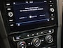 Volkswagen Golf 1.5 TSI Highline [SCHUIFKANTELDAK, APPLE CARPLAY, ANDROID, CAMERA, PDC V+A, ADAPTIVE CRUISE, TREKHAAK, DIGITAL DASH, LED, BLUETOOTH, NAVIGATIE, NIEUWSTAAT]