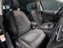 Volkswagen Golf 1.5 TSI Highline [SCHUIFKANTELDAK, APPLE CARPLAY, ANDROID, CAMERA, PDC V+A, ADAPTIVE CRUISE, TREKHAAK, DIGITAL DASH, LED, BLUETOOTH, NAVIGATIE, NIEUWSTAAT]