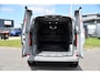 Ford Transit Custom 300 2.0 TDCI L2H1 Limited Camera, Cruise, Carplay, Virtual, 136pk, Stoelverwarming, Automaat, LED, Multimedia, Sensoren, Uniek!