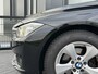 BMW 3-Serie 320i Upgrade Edition Leer | Clima | Cruise | Nwe oh beurt