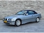 BMW 3-Serie Cabrio 320i Executive * HANDGESCHAKELD * CLIMATE CONTROLE * LEER * SPORTSTOELEN *