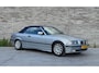 BMW 3-Serie Cabrio 320i Executive * HANDGESCHAKELD * CLIMATE CONTROLE * LEER * SPORTSTOELEN *