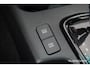 Toyota Hilux 2.8 D-4D Xtra Cab 4x4 204Pk Aut. | Invincible | Achteruitrijcamera | Trekhaak | 18''