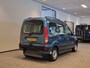 Renault Kangoo Rolstoelauto Automaat - Rolstoel voorin Handbedrijfsrem (HBR) + Segmentgas (SG)