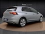 Volkswagen Golf 1.5 eHybrid Style | Camera | Side Assist | ERGO Stoel | ACC | Spiegelpakket | Getint Glas | 17'' |