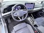 Volkswagen Golf 1.5 eHybrid Style | Camera | Side Assist | ERGO Stoel | ACC | Spiegelpakket | Getint Glas | 17'' |