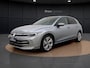 Volkswagen Golf 1.5 eHybrid Style | Camera | Side Assist | ERGO Stoel | ACC | Spiegelpakket | Getint Glas | 17'' |