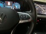Volkswagen Golf 1.0 TSI 110pk Life Sfeerverlichting Navigatie Camera App-Connect