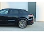Porsche Cayenne Coupé 3.0 E-Hybrid Pano Carplay Softclose Sportpijpen 18weg PDLS
