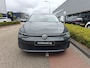 Volkswagen Golf 1.0 eTSI Life Trekhaak / App-Connect / Stoelverwarming / Park Distance Control