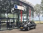Peugeot e-2008 EV Allure 50 kWh | SOH 88,06% | Navigatie | Apple Carplay | Parkeersensoren + Camera | Cruise Control | Licht metalen velgen
