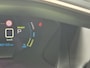 Peugeot e-2008 EV Allure 50 kWh | SOH 88,06% | Navigatie | Apple Carplay | Parkeersensoren + Camera | Cruise Control | Licht metalen velgen
