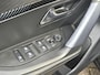 Peugeot e-2008 EV Allure 50 kWh | SOH 88,06% | Navigatie | Apple Carplay | Parkeersensoren + Camera | Cruise Control | Licht metalen velgen
