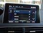 Peugeot 5008 1.2 PureTech Active | Automaat | Trekhaak | 7 zits | Achteruitrijcamera | Parkeersensoren voor | Apple carplay | Climate control | Cruise control |