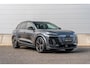 Audi Q6 e-tron 306pk S Edition Performance 100 kWh | Luchtvering | Panoramadak | Head-up | B&O Hoofdsteun | OLED Achter | Bijrijdersscherm | Stuurverwarming