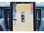 Volvo XC60 T6 Recharge AWD Plus Black Edition - Panorama/schuifdak - IntelliSafe Assist & Surround - Harman/Kardon audio - 360º Camera - Verwarmde voorstoelen, stuur & achterbank - Parkeersensoren voor & achter - Elektr. bedienb. voorstoelen met geheugen - Head up display - Draadloze tel. lader - Extra getint glas - 21' LMV