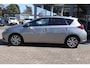 Toyota Auris 1.2T DYNAMIC 1E EIG  NL AUTO 1300KG TREKGEWICHT AFN TREKHAAK KEYLESS SENSOREN CRUISE NAVI DAB