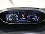 Peugeot 3008 1.2 130PK Première | 2de eigenaar | Navigatie | Camera | LMV | Cruise Control | AppleCarPlay/AndroidAuto | Climate Control | Virt.Cockpit | Keyless | Isofix | Privacy Glass | Parkeersensoren | Trekhaak | Elektrische Achterklep | Historie aanwezig! |