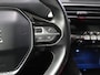Peugeot 3008 1.2 130PK Première | 2de eigenaar | Navigatie | Camera | LMV | Cruise Control | AppleCarPlay/AndroidAuto | Climate Control | Virt.Cockpit | Keyless | Isofix | Privacy Glass | Parkeersensoren | Trekhaak | Elektrische Achterklep | Historie aanwezig! |