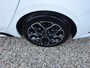 Kia ProCeed 1.0 T-GDi GT-Line Navigatie, Achteruitrijcamera, Panodak, Climate controle
