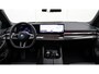 BMW 5-Serie Touring 550e xDrive M-Sport Pro | Bowers & Wilkins | M Carbon exterieur | Stoelventilatie | Onderstel Professional | Head-up | Panoramadak | Trekhaak |
