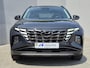 Hyundai Tucson 1.6 T-GDI PHEV Comfort 4WD / Dealer onderhouden / Fabrieksgarantie tot 05-2027 / All season banden / Stuur- & Stoelverwarming / Trekgewicht 1350 kg / Elektrische achterklep / Achteruitrijcamera / Apple Carplay Android Auto /
