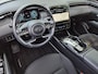 Hyundai Tucson 1.6 T-GDI PHEV Comfort 4WD / Dealer onderhouden / Fabrieksgarantie tot 05-2027 / All season banden / Stuur- & Stoelverwarming / Trekgewicht 1350 kg / Elektrische achterklep / Achteruitrijcamera / Apple Carplay Android Auto /