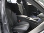 Peugeot 408 1.2 Hybrid 145PK e-DCS6 GT | 1ste eigenaar | Stuurverwarming | FULL LED | 360'Camera | Privacy Glass | AppleCarPlay/AndroidAuto | Navigatie | Adaptieve Cruise Control | Keyless | Isofix | Sfeerverlichting | Elektrische Achterklep |