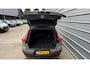 Volvo XC40 B4 200PK AWD Ultimate Dark | Pano-dak | 360° | Trekhaak | Parkeerverw. | Leder | Full options