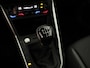 Volkswagen Taigo Life Edition 1.0 95 pk 5 versn. Hand | Climatronic | Trekhaak | Stoelverwarming | Camera |