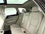 Volvo XC60 T8 Plug-in hybrid AWD Ultra Dark | Panoramadak | 360° camera | Luchtvering | Harman Kardon | Head-up display | Stoel- en stuurverwarming