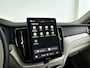 Volvo XC60 T8 Plug-in hybrid AWD Ultra Dark | Panoramadak | 360° camera | Luchtvering | Harman Kardon | Head-up display | Stoel- en stuurverwarming