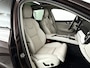 Volvo XC60 T8 Plug-in hybrid AWD Ultra Dark | Panoramadak | 360° camera | Luchtvering | Harman Kardon | Head-up display | Stoel- en stuurverwarming
