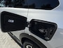 Opel Grandland Electric Business Edition 73 kWh | 8 Jaar Garantie | Climate control | Navigatie | Elektrisch glazen panorama-dak | Camera | LED Verlichting | AGR | Winterpakket | Parkpilot | lichtmetalen velgen 5-spaaks 19"