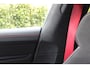 Porsche Taycan Sport Turismo GTS 93 kWh - Rode stiksel / gordels - Lederen Dashbord - Sport Chrono - Passenger display - Carbon stuur inleg - Luxe zelf dimmend glazen dak - Alcantara hemel - 21 inch - VOLLE UITVOERING - Bose - Adaptieve cruise - extra getint glas - Dealer onderhouden