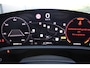Porsche Taycan Sport Turismo GTS 93 kWh - Rode stiksel / gordels - Lederen Dashbord - Sport Chrono - Passenger display - Carbon stuur inleg - Luxe zelf dimmend glazen dak - Alcantara hemel - 21 inch - VOLLE UITVOERING - Bose - Adaptieve cruise - extra getint glas - Dealer onderhouden