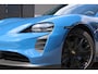 Porsche Taycan Sport Turismo GTS 93 kWh - Rode stiksel / gordels - Lederen Dashbord - Sport Chrono - Passenger display - Carbon stuur inleg - Luxe zelf dimmend glazen dak - Alcantara hemel - 21 inch - VOLLE UITVOERING - Bose - Adaptieve cruise - extra getint glas - Dealer onderhouden